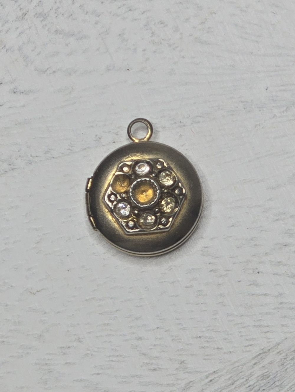 Vintage Miniature Tiny Pendant Locket - Repair [ Read Details ]